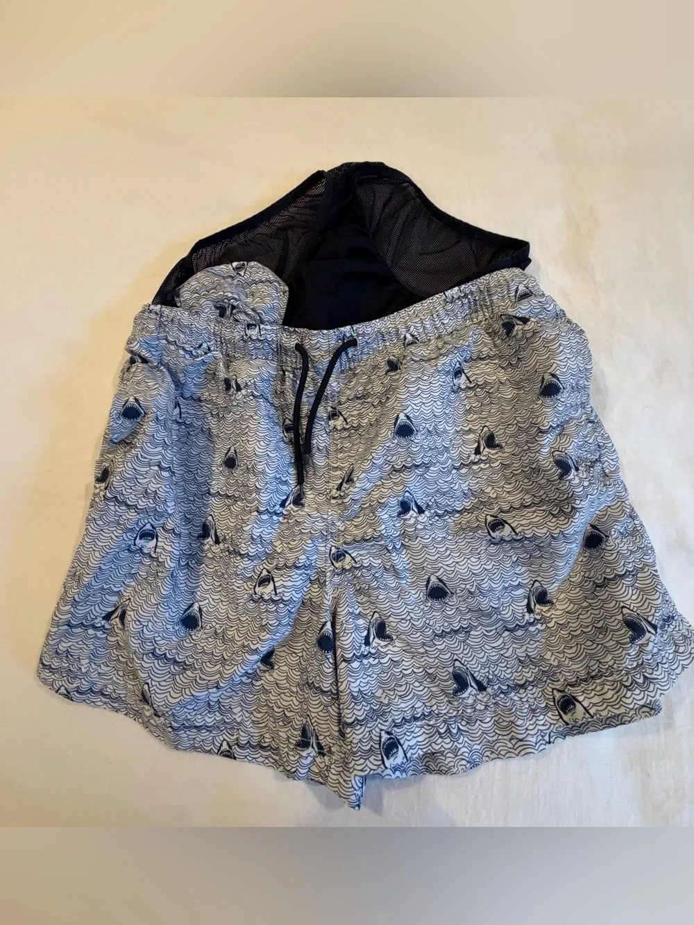 Men's Gray Wave & Shark Print Swim Trunks with Drawstring